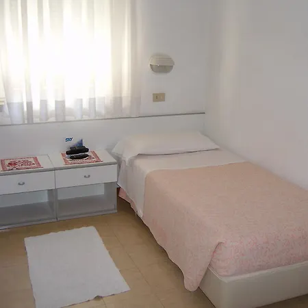 Hotell Carla 3*