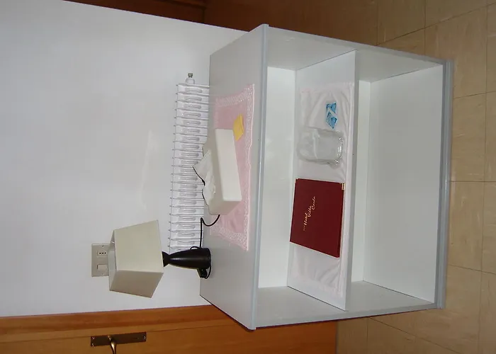 Готель Carla Градо